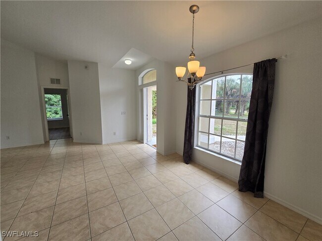 Building Photo - 481 10th Ave NW