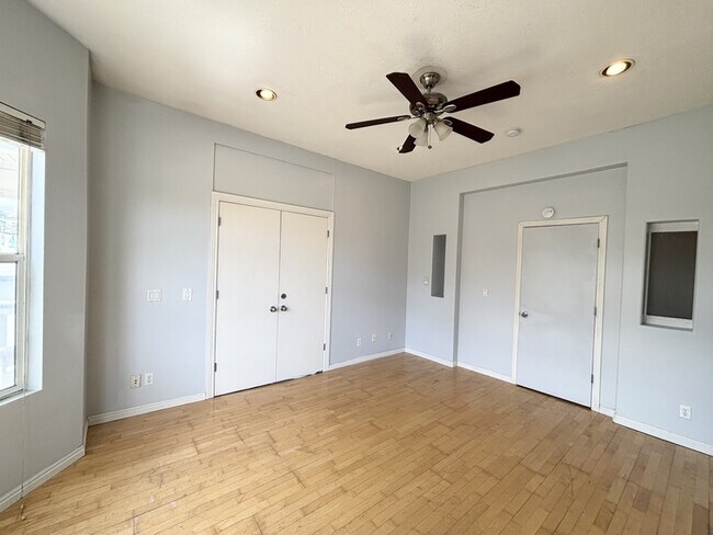 Building Photo - 517 S 500 E