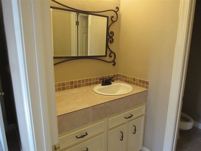 Building Photo - 255 Eastbrooke St