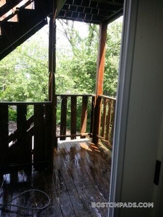 Building Photo - 23 Washburn St