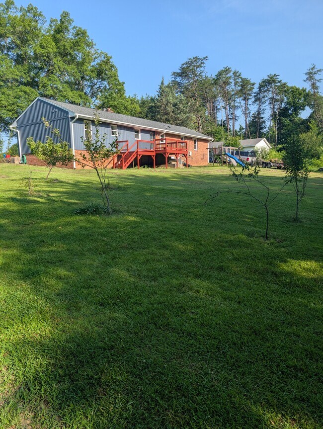 Building Photo - 5488 Yanceyville Rd