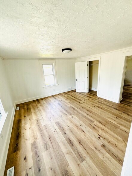 Building Photo - 1170 Stoughton Ave