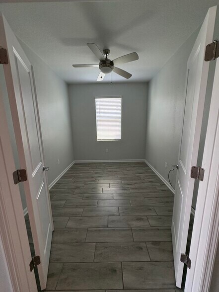 Building Photo - 1185 Saguaro St