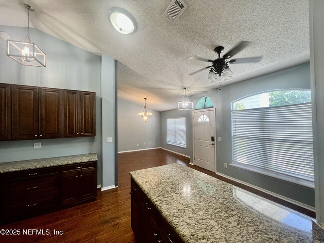 Building Photo - 8971 Rockpond Meadows Dr