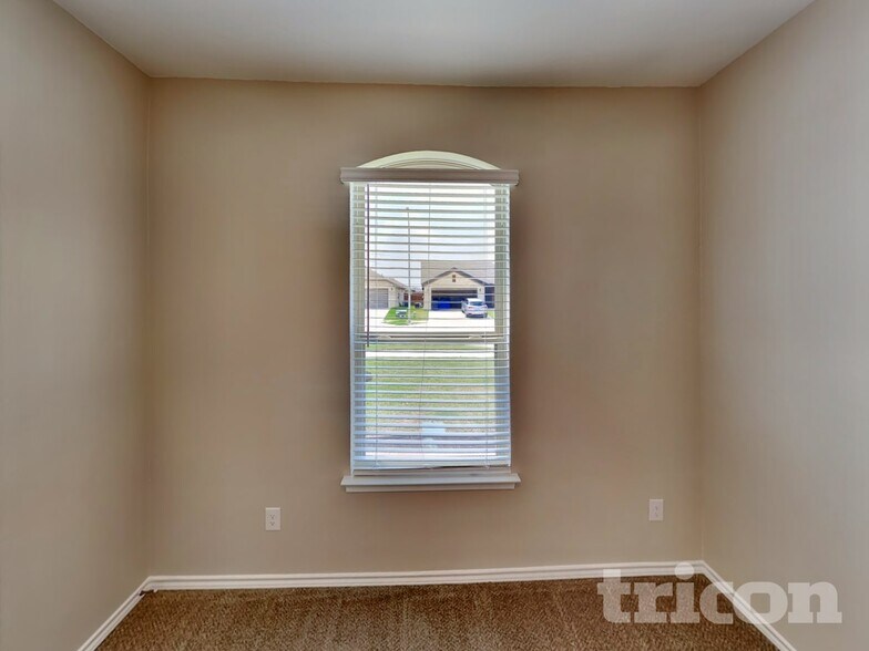Building Photo - 9125 Nevis Dr