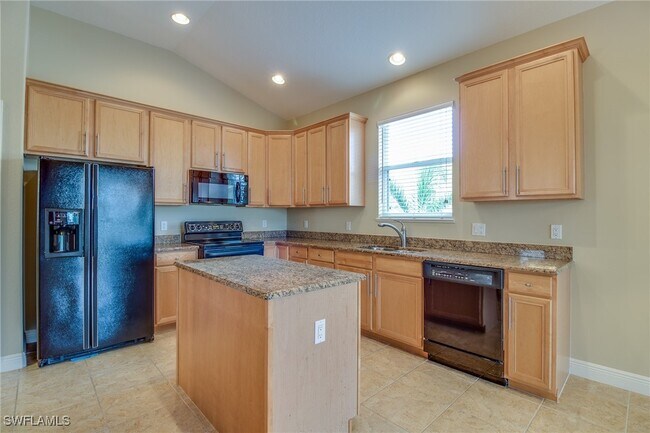 Building Photo - 28622 San Lucas Ln