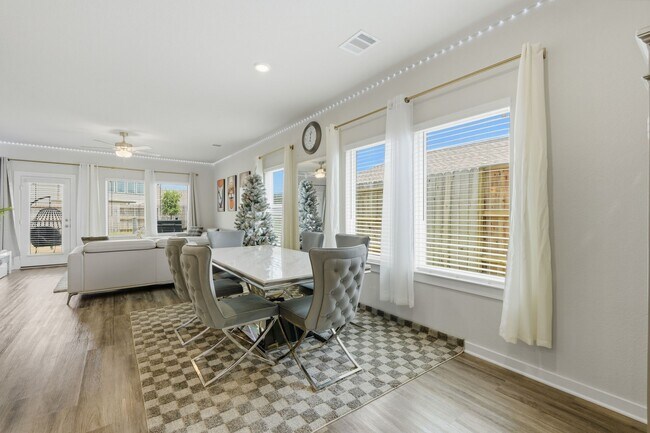 Building Photo - 1734 Cayden Oak Ln
