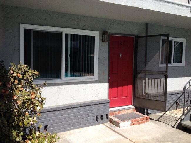 Entry Door - 1657 Ontario Dr