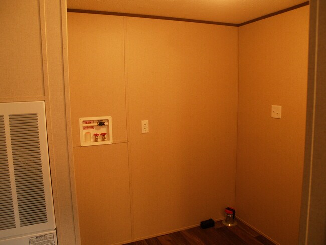 Building Photo - 162 Brandenburg Dr