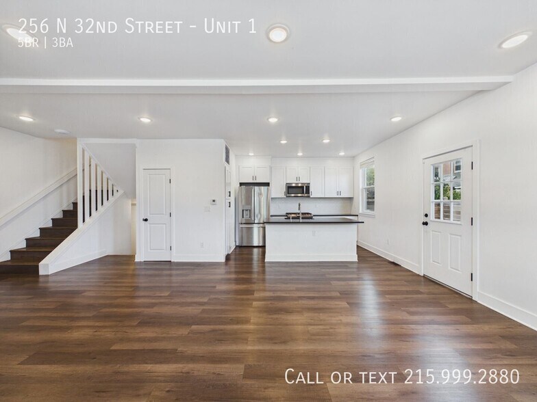 Building Photo - 256 N 32nd St