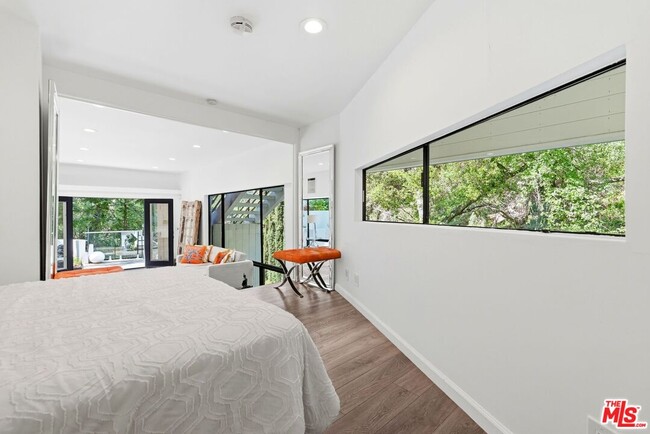 Building Photo - 2350 Benedict Canyon Drive