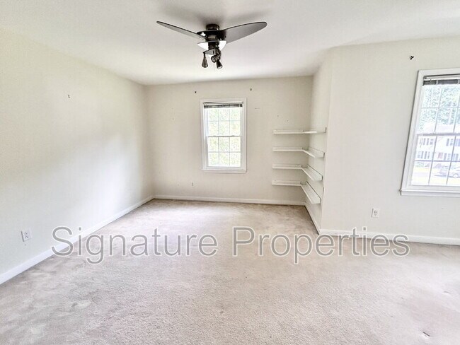Building Photo - 11224 Church Grove Ct