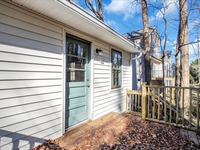 Building Photo - 109 Elcon Dr