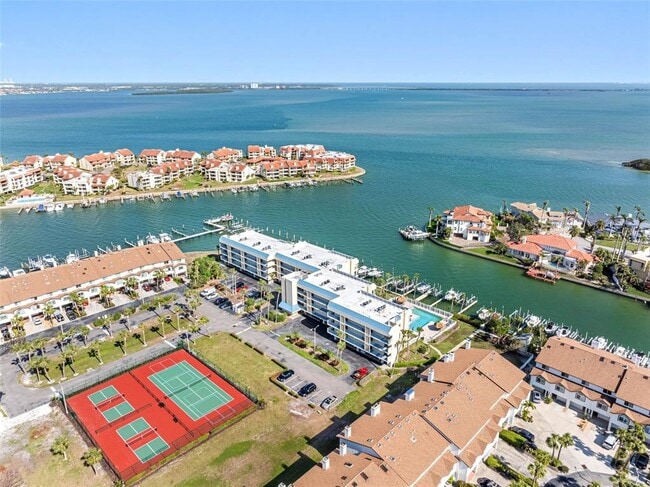 Building Photo - 363 Pinellas Bayway S