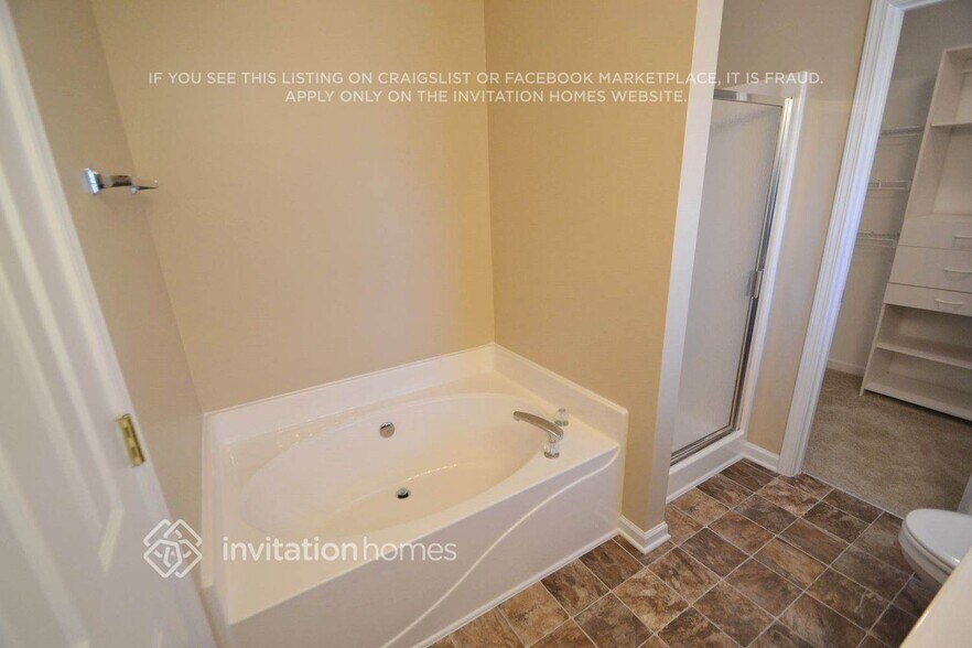 Building Photo - 3517 Lusby Ct