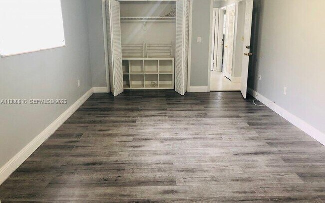 Building Photo - 930 Benevento Ave