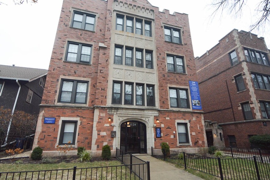 Primary Photo - 1128 Maple Ave