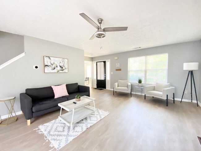 Primary Photo - 220 Brookstone Trail