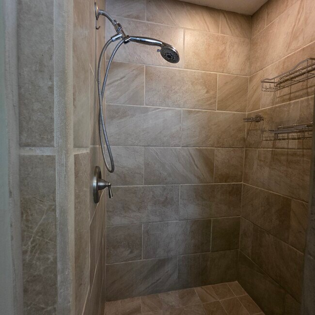 Building Photo - 2625 Partridge Dr