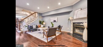 Building Photo - 1250 William St