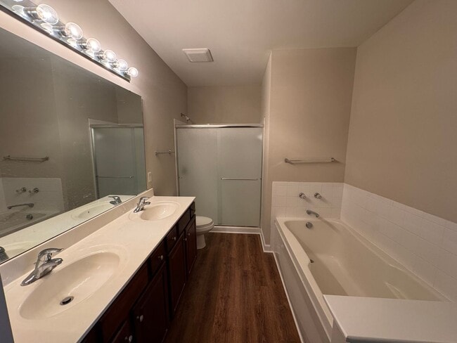 Building Photo - 3BR/2BA Condo in Popular Copper Ridge