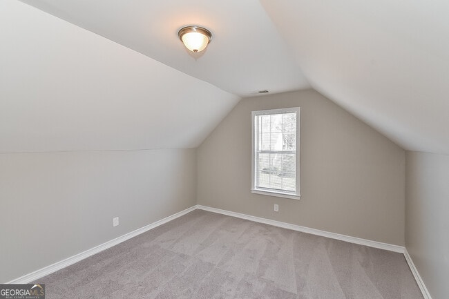 Building Photo - 7949 Mustang Ln