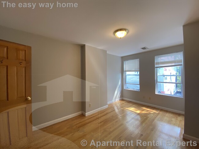 Primary Photo - Cambridgeport 3 bedroom