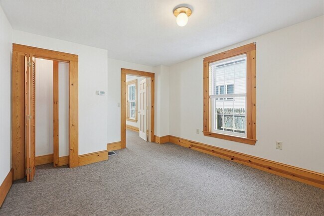 Building Photo - 36 Albion St