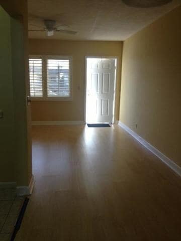 Building Photo - 3000 Lake Osborne Dr