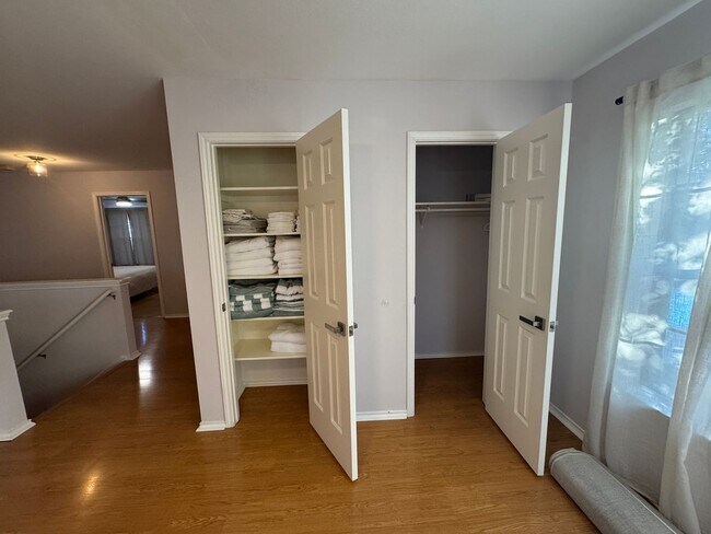 Building Photo - GATED COMMUNITY  |  STONE OAK  |  4 BEDROOMS + HUGE LOFT  |  SMALL LOFT/NURSERY/OFFICE/  |  EXCEL...