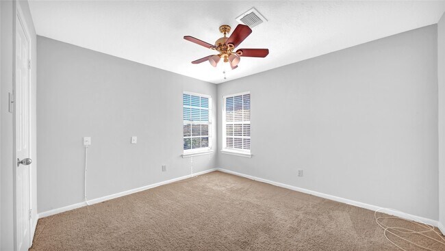 Building Photo - 4622 Grand Cayman Dr