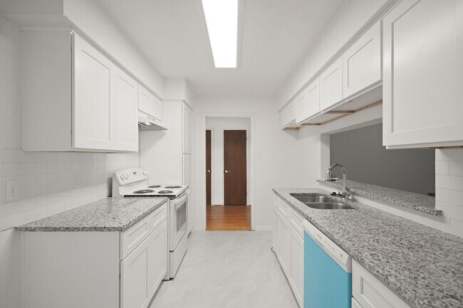 Building Photo - 2531 Anzalone Dr
