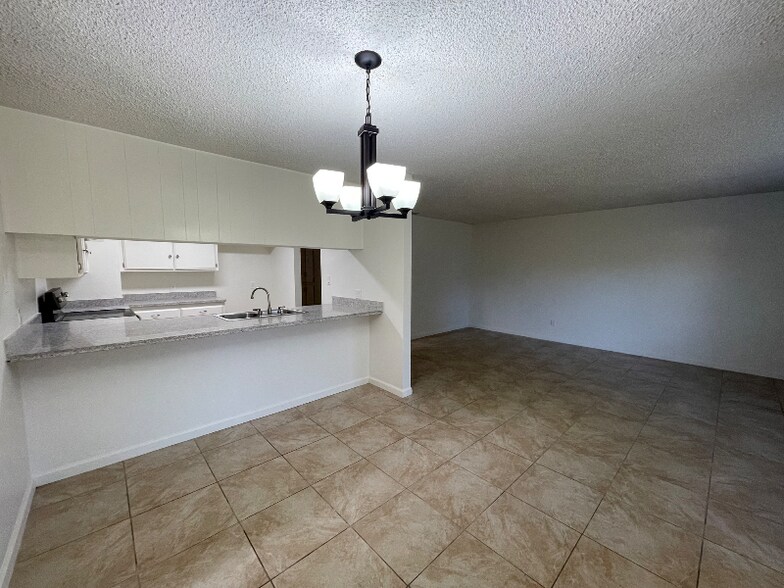 Building Photo - 3412 Ashe Rd