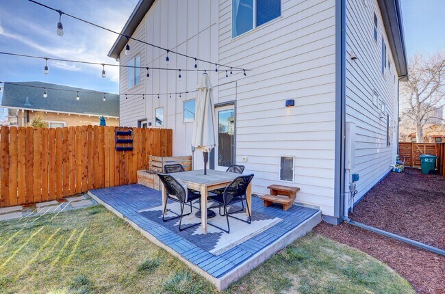 Building Photo - $4,145.95 - 3 Bed, 2.5 Bath Townhome In Denver with Central AC and Outdoor Space!