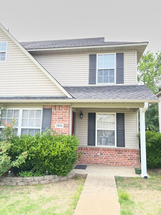 Building Photo - FAIRWAY HAMLET