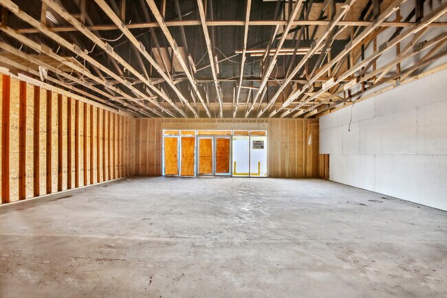 Building Photo - 13880 Hayne Blvd