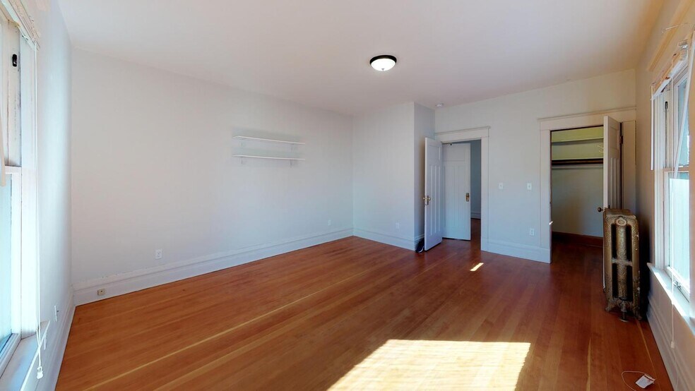 Building Photo - 806 N 48th St