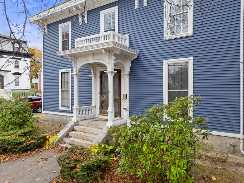 Building Photo - 135 Cedar St