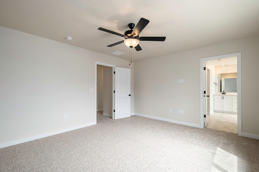 Building Photo - 12903 S Parade Trail Ct