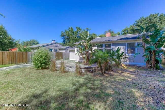 Building Photo - 1058 Willis Dr