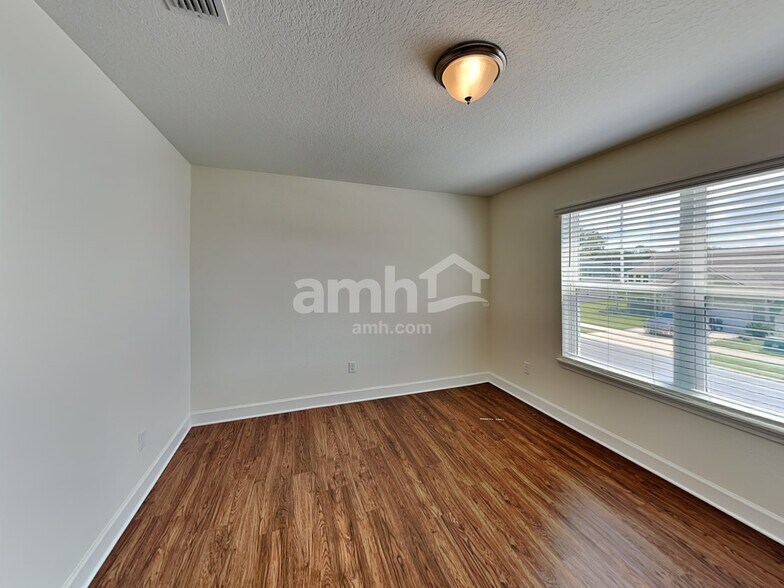 Building Photo - 3025 Eagle Bluff Way