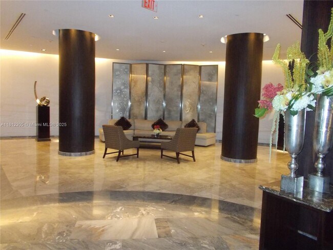 Building Photo - 17201 Collins Ave