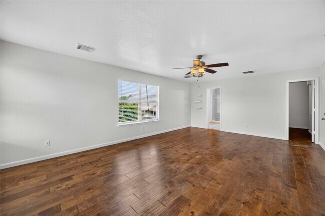 Building Photo - 14123 Autumn Ridge Trail Dr