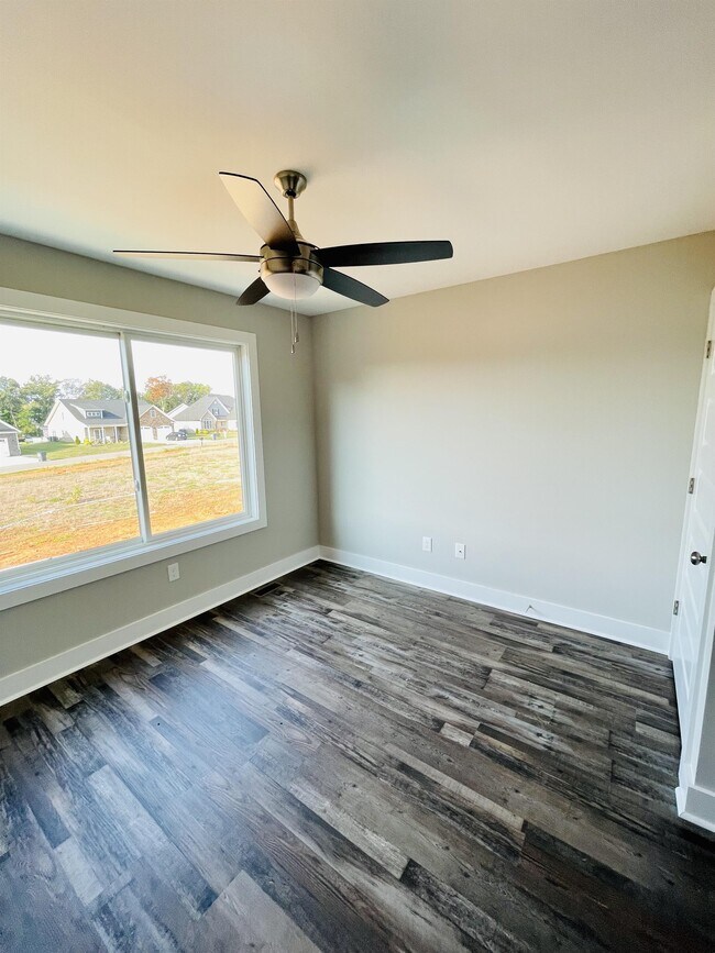 Building Photo - 51 Zentry Pl