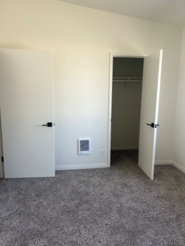 Building Photo - 125 Melody Ln