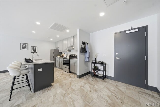 Building Photo - 40 North St