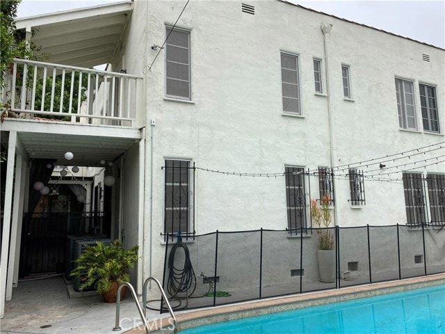 Building Photo - 1028 S Crescent Heights Blvd