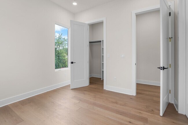 Building Photo - 1159 Carter St
