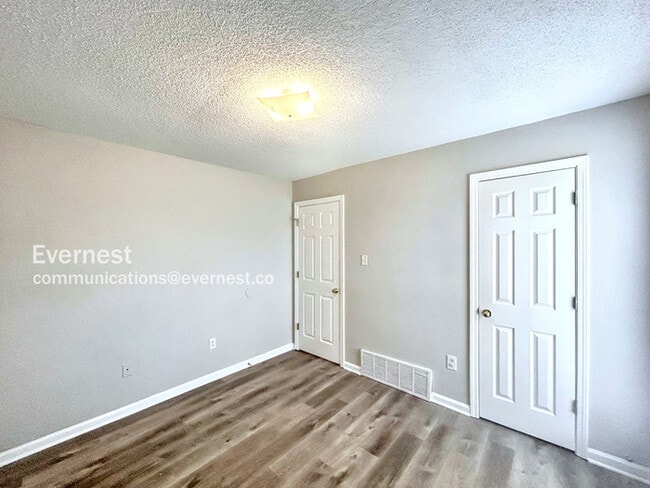 Building Photo - 4351 Kentbrook Dr