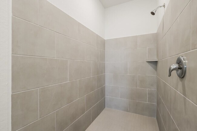 Building Photo - 11742 Carolina rose